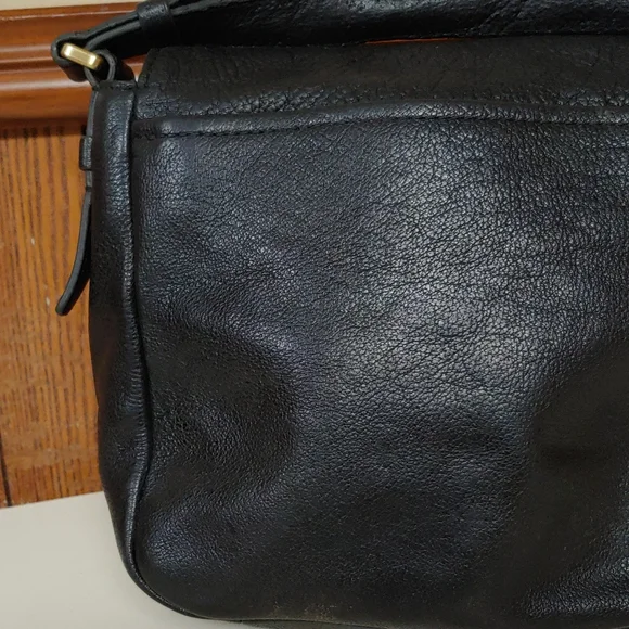 Fossil Genuine Leather Crossbody Bag - Picture 8 of 17